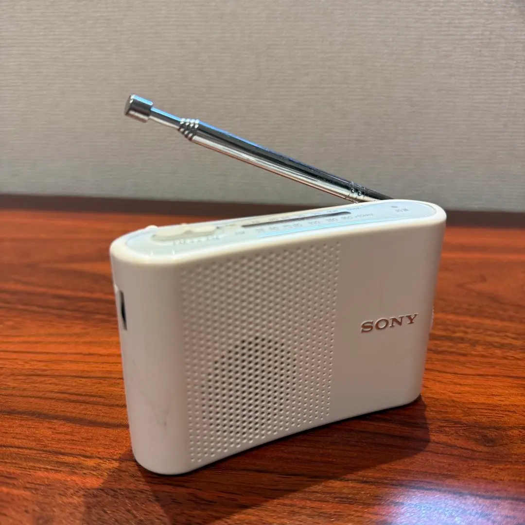 2026年最新】ソニー：FM/AMハンディーポータブルラジオ ホワイト ICF