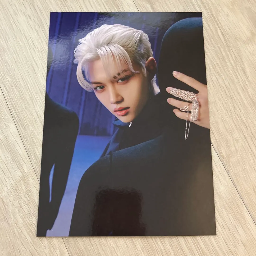 2026年最新】グループ名：Stray Kids ポスターの人気アイテム - メルカリ