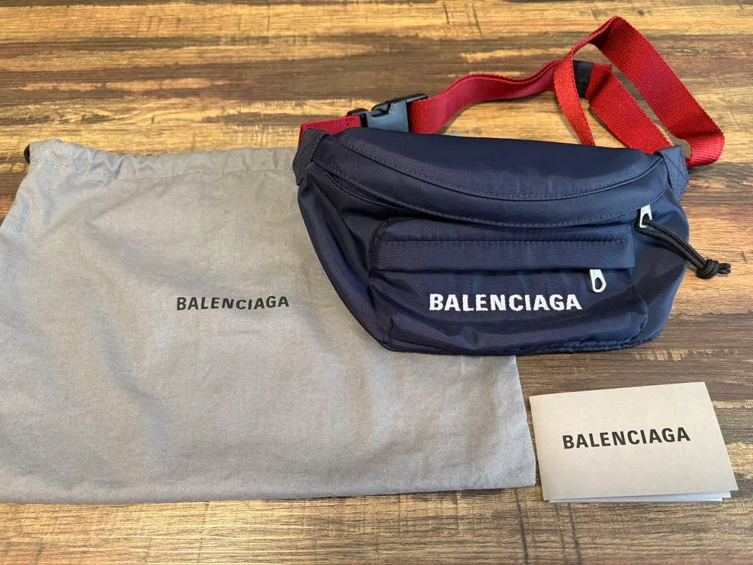 2025年最新】BALENCIAGA ボディバッグ・ウエストポーチの人気アイテム