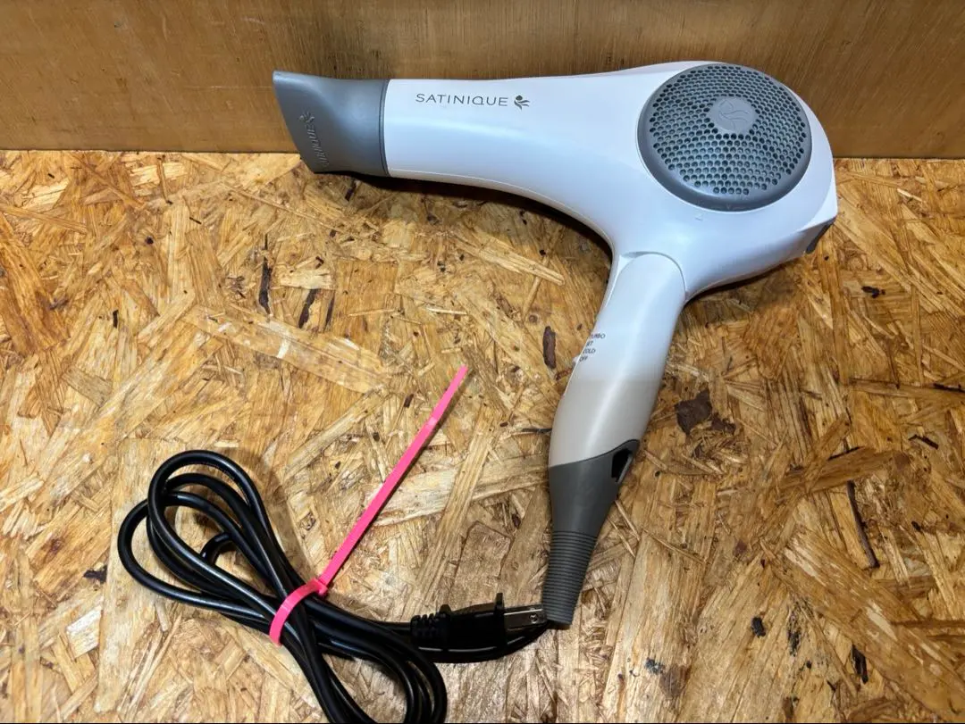2026年最新】サテニーク ドライヤーの人気アイテム - メルカリ