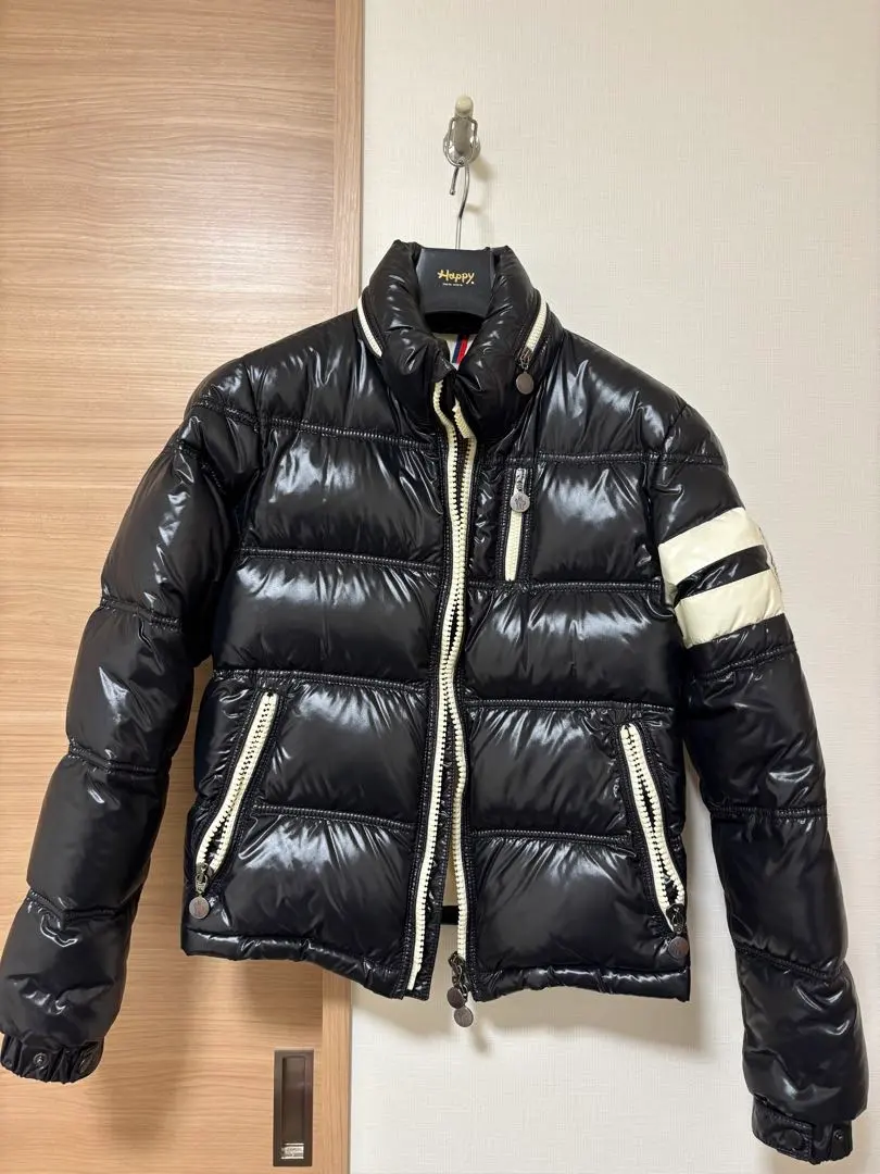 2026年最新】モンクレール エリックの人気アイテム - メルカリ