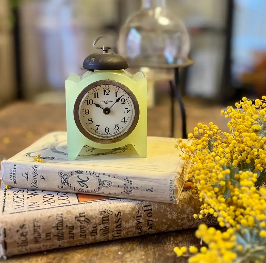 2026年最新】ウランガラス時計の人気アイテム - メルカリ