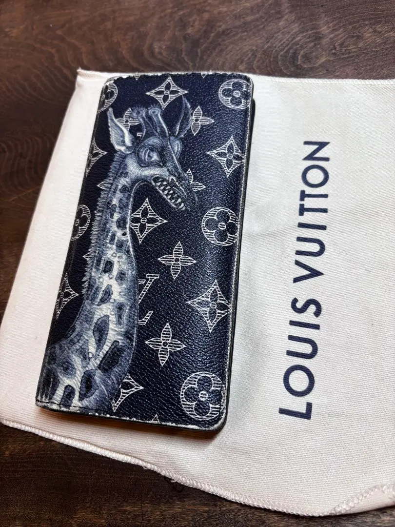 2026年最新】ルイヴィトン チャップマンの人気アイテム - メルカリ