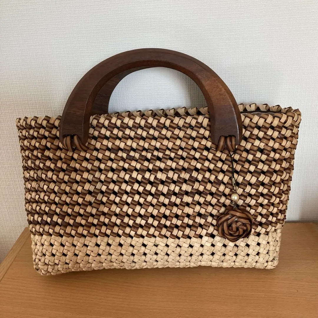 2026年最新】石畳編みのかごとバッグの人気アイテム - メルカリ