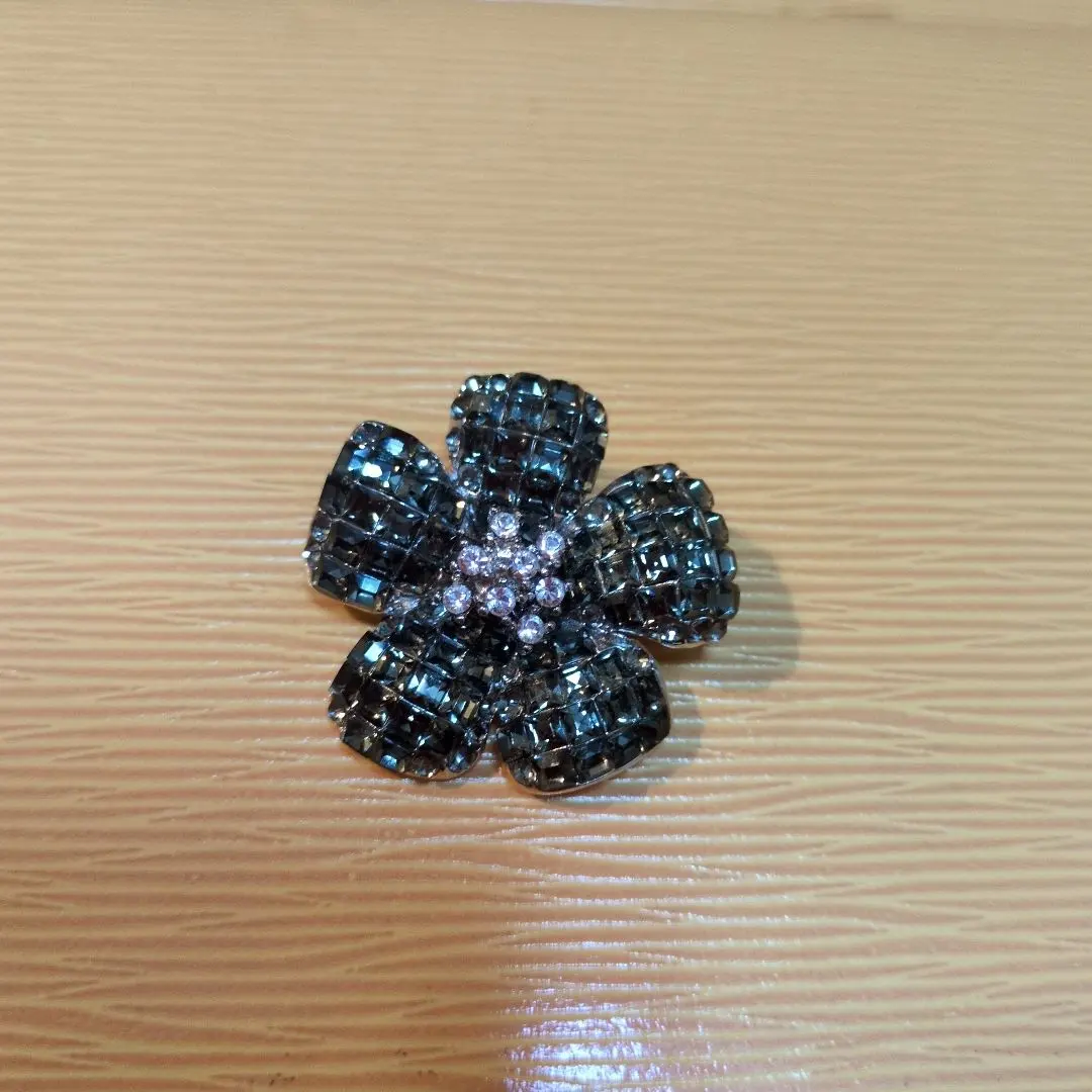 2026年最新】foxey ピンブローチの人気アイテム - メルカリ