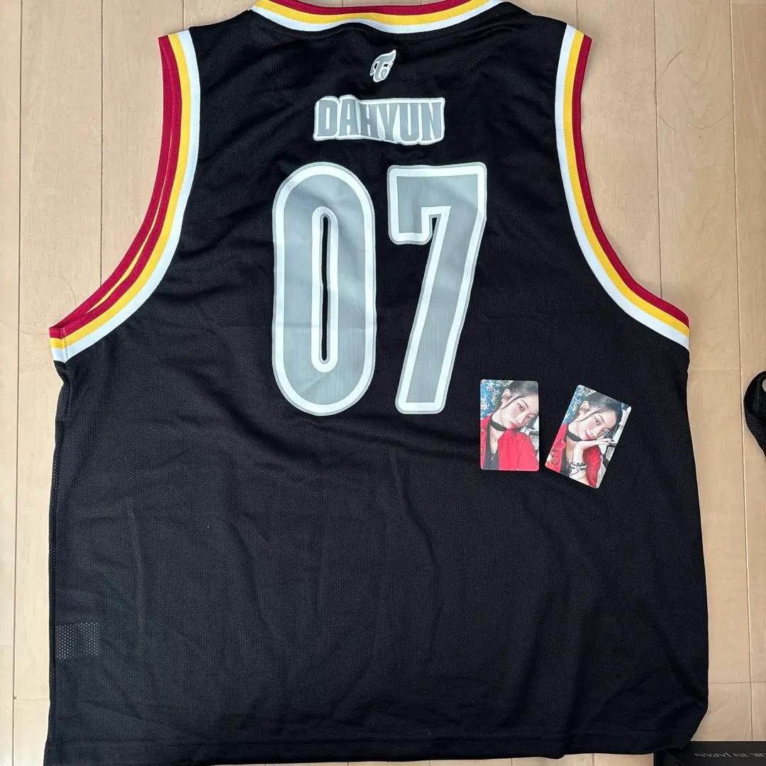 2026年最新】TWICE ユニフォーム ダヒョンの人気アイテム - メルカリ