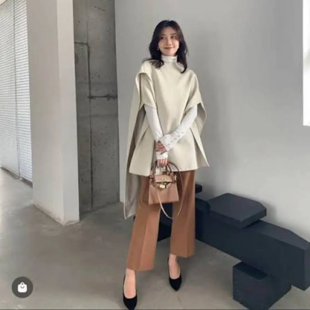 2026年最新】COS ポンチョ・ケープコートの人気アイテム - メルカリ