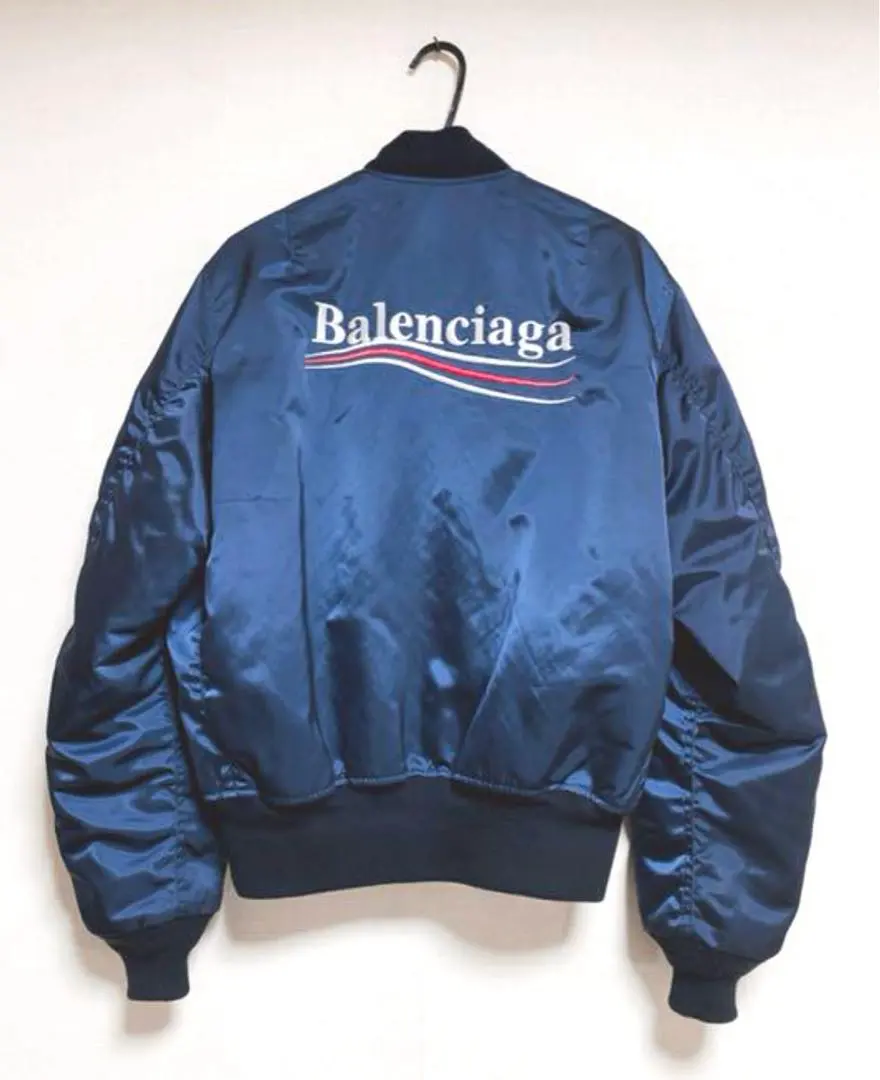 2026年最新】バレンシアガ スタジャンの人気アイテム - メルカリ