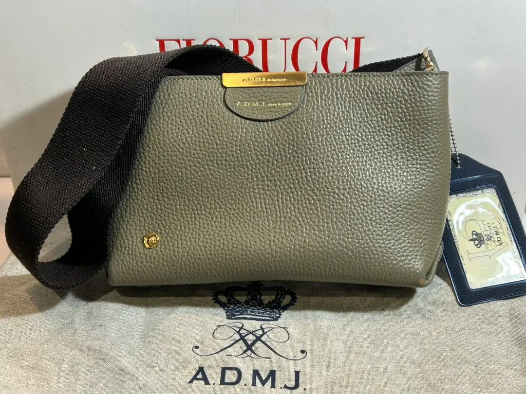 2026年最新】admj クロスボディバッグの人気アイテム - メルカリ