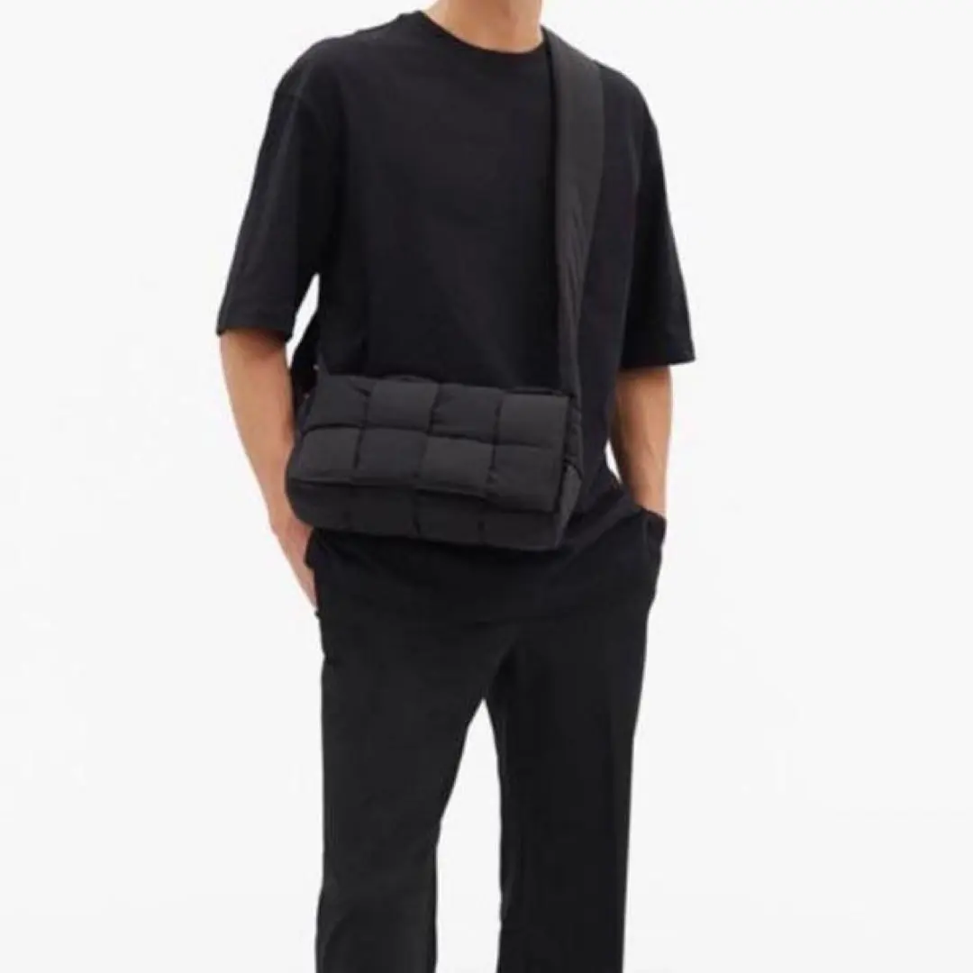 2026年最新】bottega veneta カセット ナイロンの人気アイテム - メルカリ