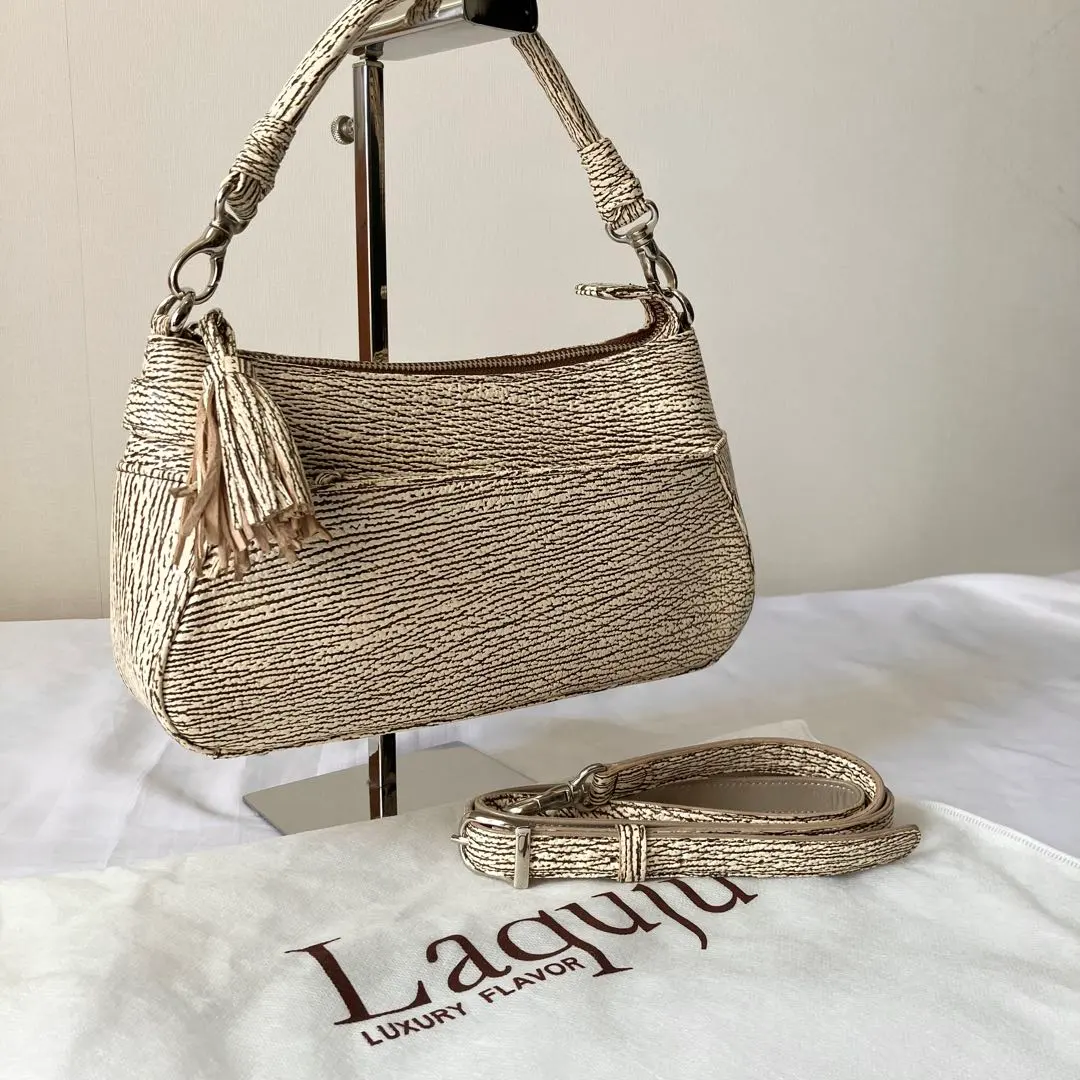 2026年最新】Laqujuの人気アイテム - メルカリ