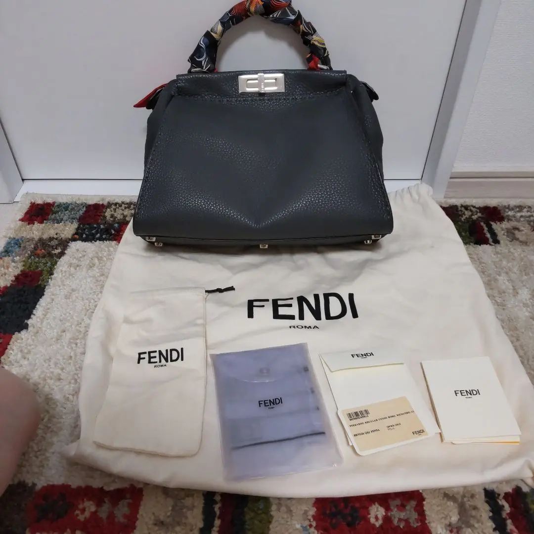 2026年最新】フェンディ セレリア ピーカブー パイソンの人気アイテム