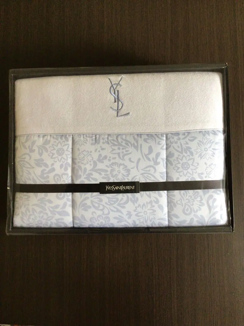 2026年最新】肌掛けふとん サンローランの人気アイテム - メルカリ