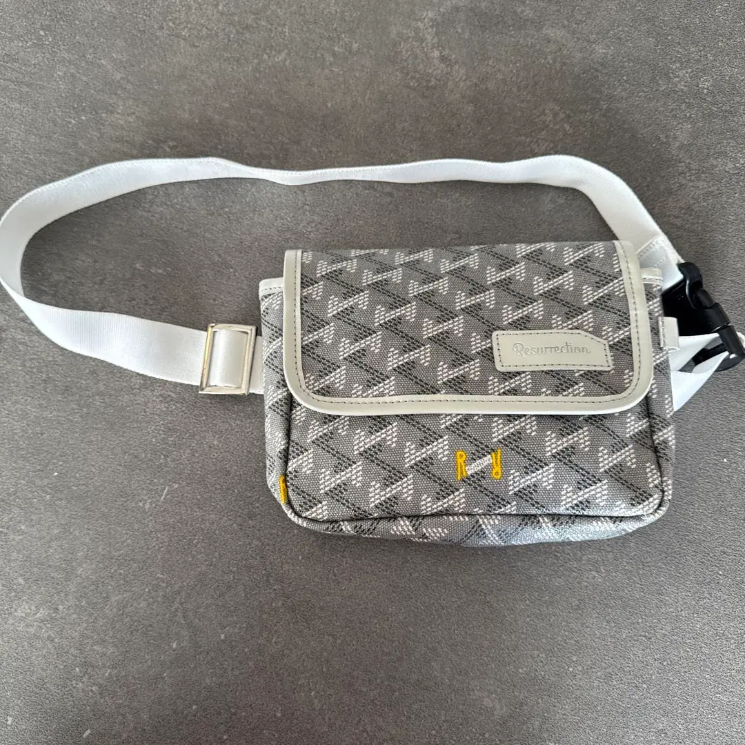 2026年最新】レザレクション ウエストポーチの人気アイテム - メルカリ
