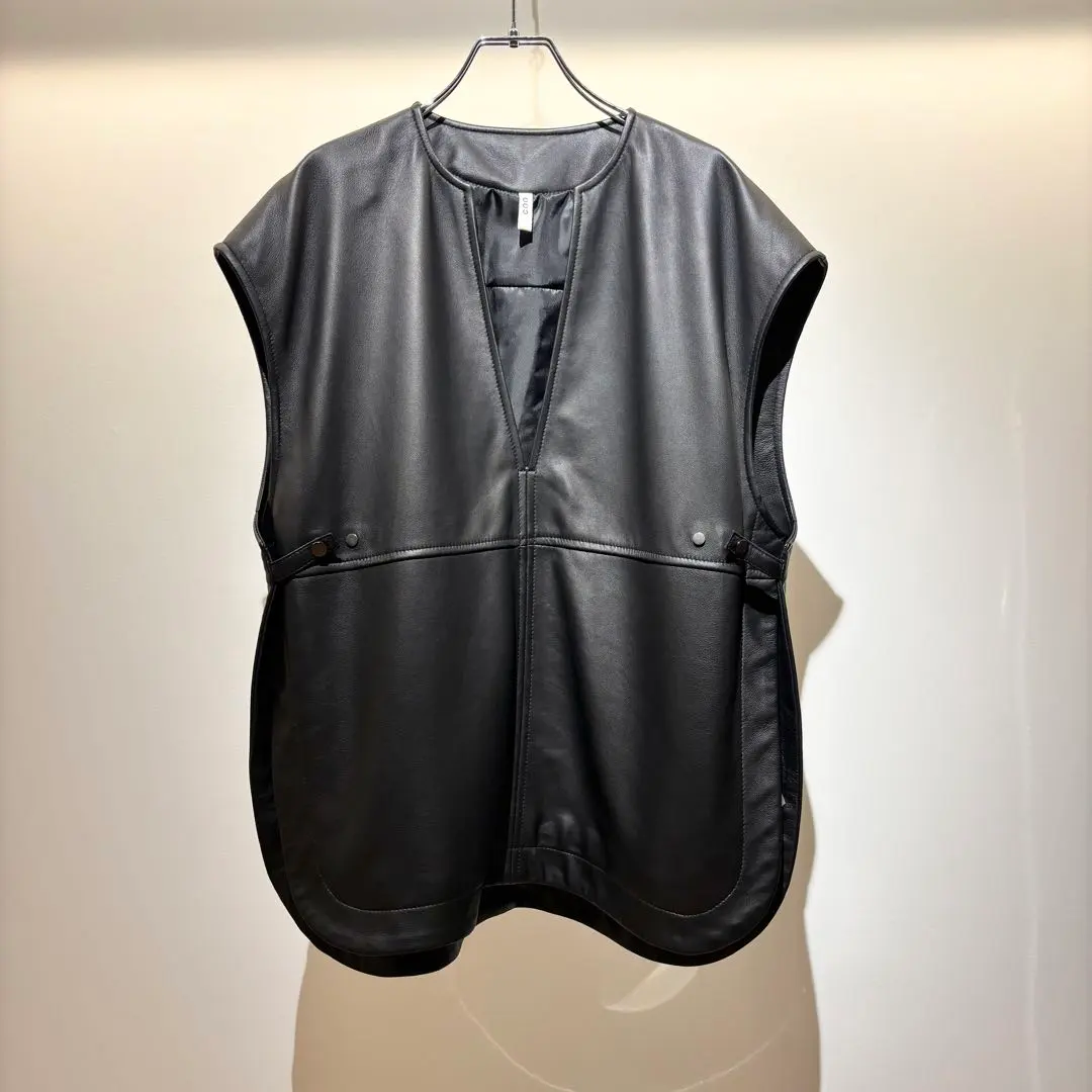 2026年最新】ccu レザーベストの人気アイテム - メルカリ