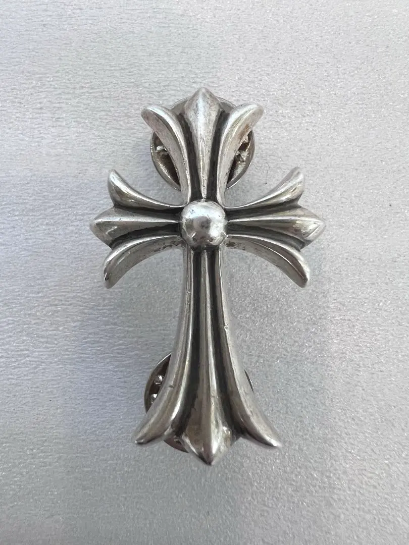 2026年最新】クロムハーツ ピンバッジの人気アイテム - メルカリ