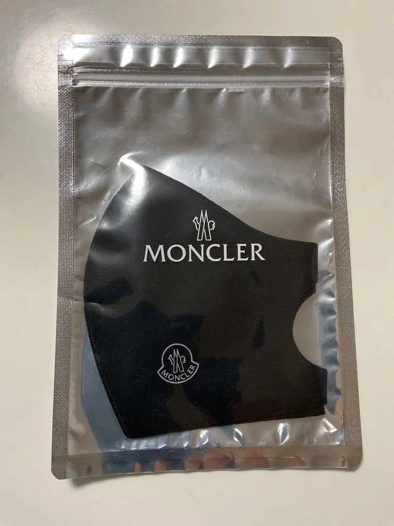 2026年最新】モンクレールマスクの人気アイテム - メルカリ