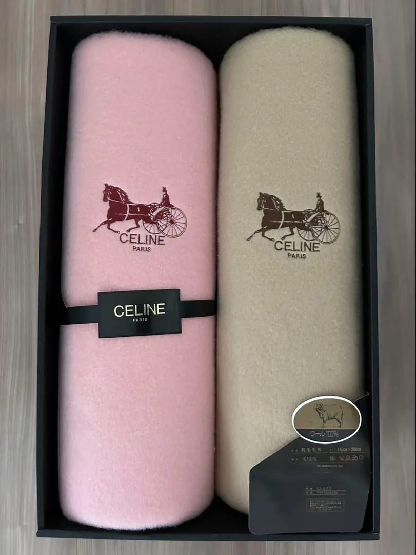 2026年最新】セリーヌシルク毛布の人気アイテム - メルカリ