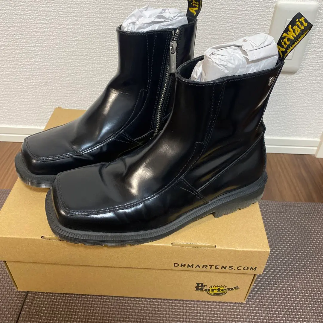 2026年最新】スクエアトゥ ドクターマーチンの人気アイテム - メルカリ