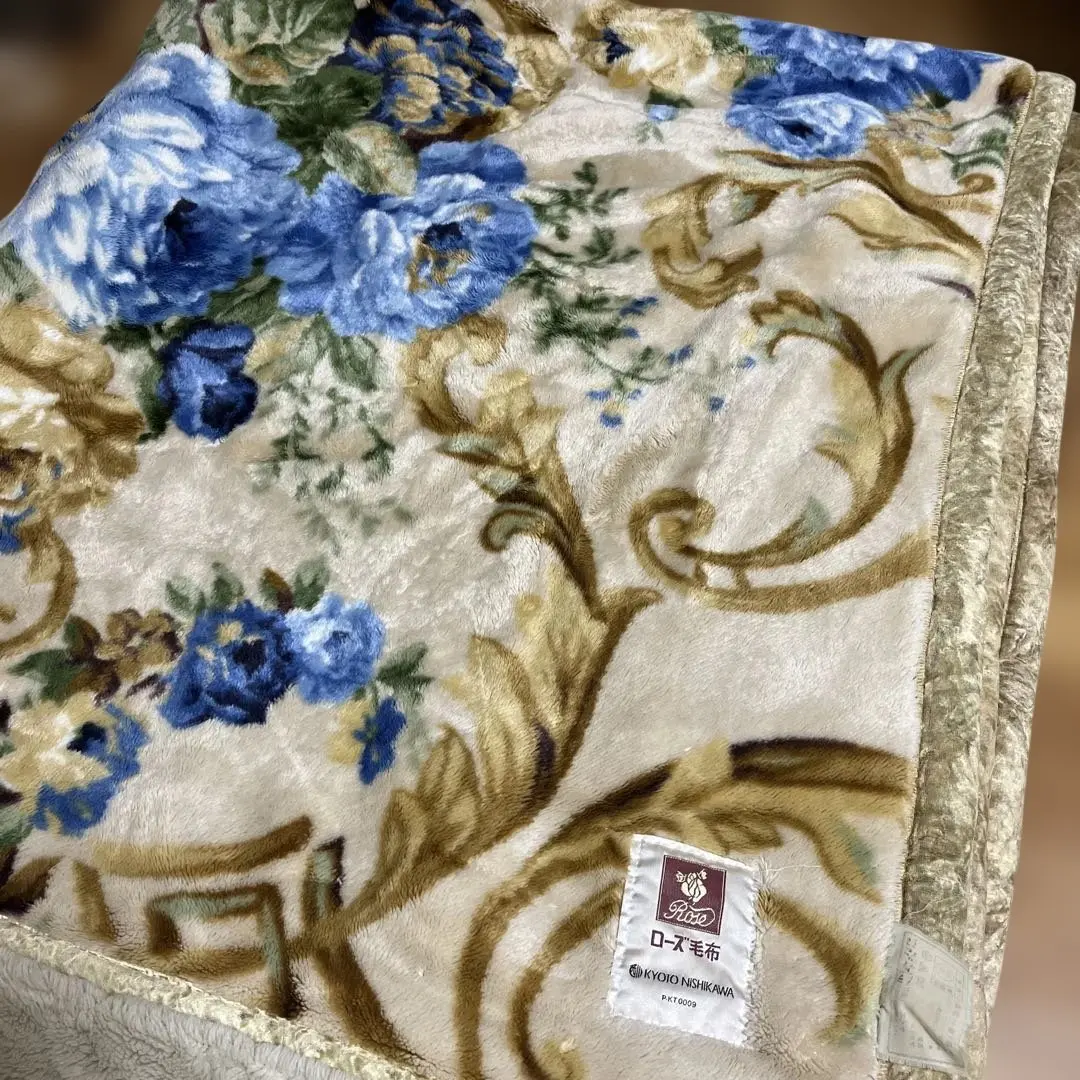 2026年最新】ROSE 毛布・ブランケットの人気アイテム - メルカリ