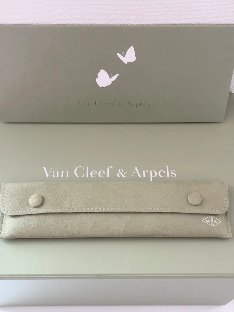 2026年最新】ヴァンクリーフ 時計ケースの人気アイテム - メルカリ