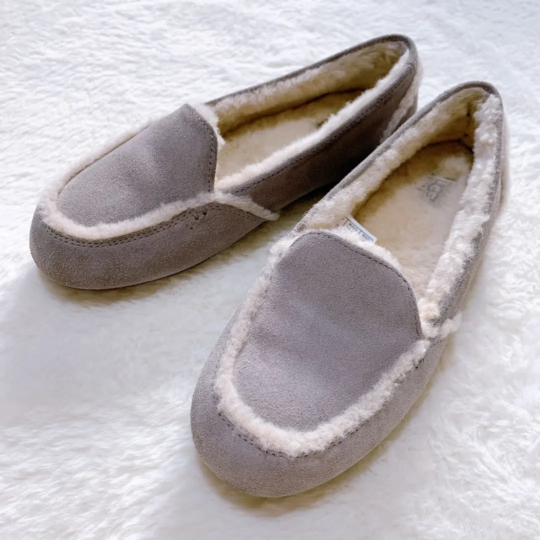 2026年最新】ugg モカシン ヘイリーの人気アイテム - メルカリ