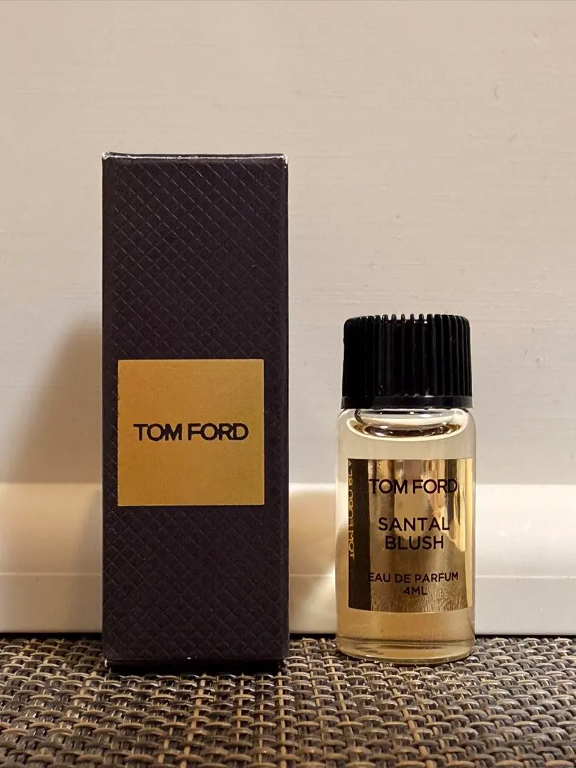 2026年最新】サンタルブラッシュ トムフォードの人気アイテム - メルカリ