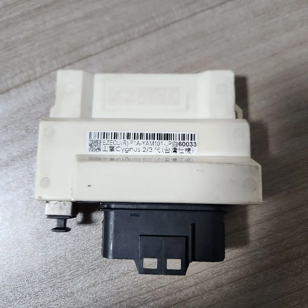 m64043504572_1.jpg?1761390408