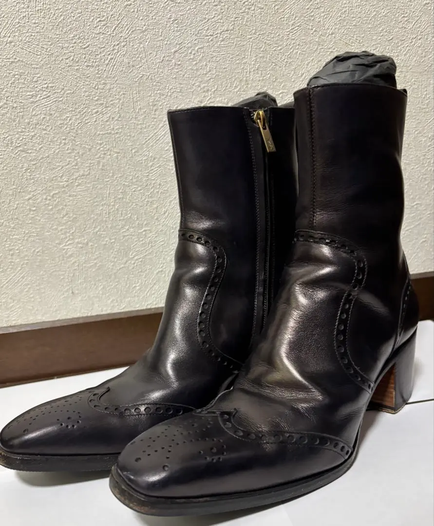 2026年最新】イヴサンローラン ジョニー ブーツの人気アイテム - メルカリ