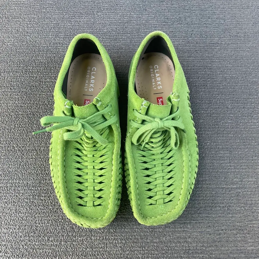 2026年最新】Supreme Clarks Woven Wallabeeの人気アイテム - メルカリ
