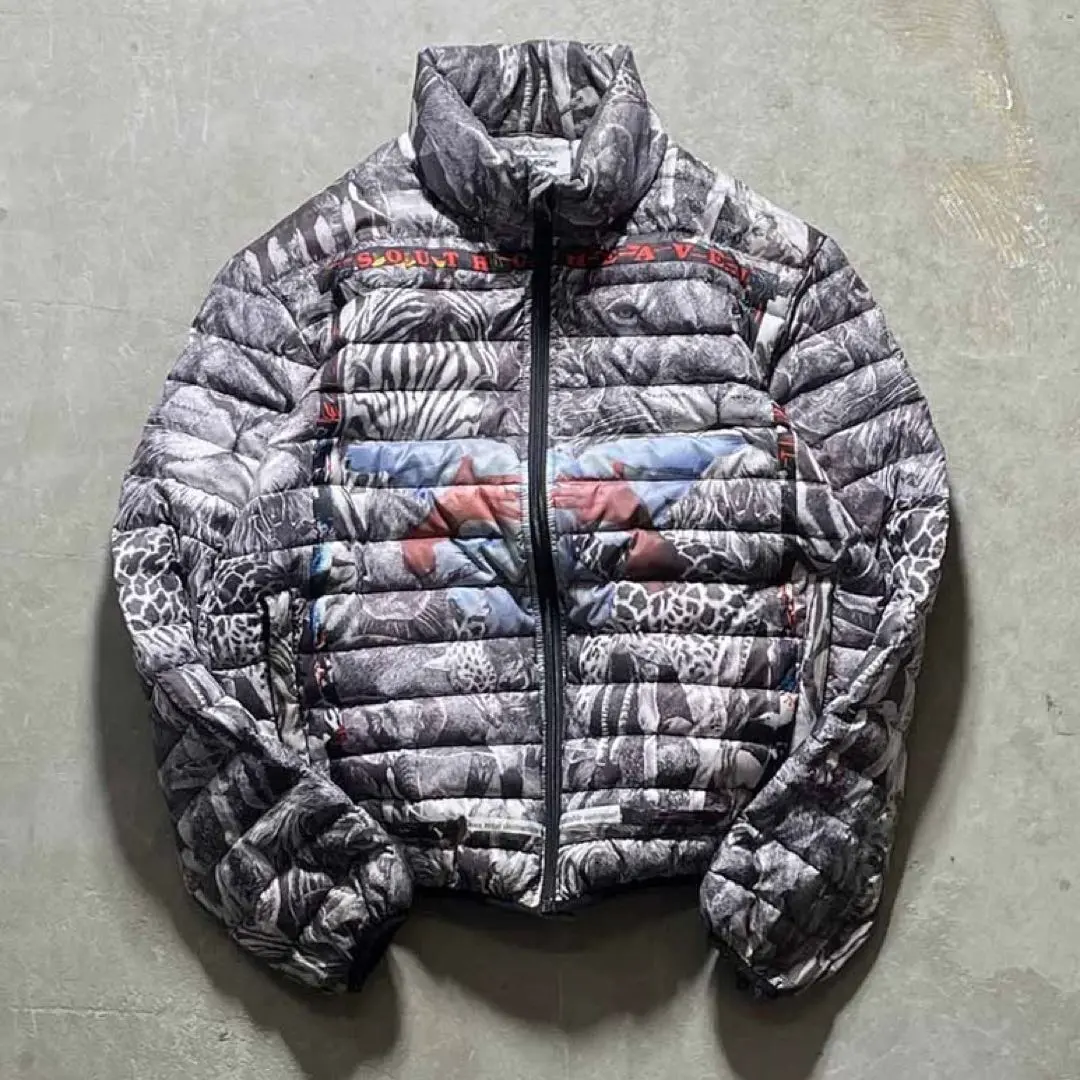 2026年最新】FUCKING awesome ダウンの人気アイテム - メルカリ