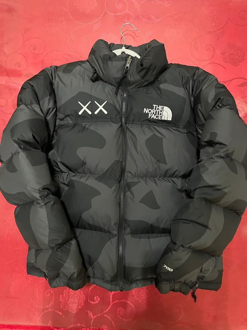 2026年最新】kaws north face nuptseの人気アイテム - メルカリ