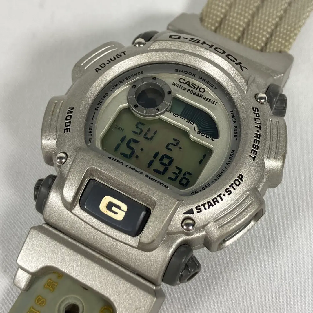 2026年最新】g-shock dw- トリプルクラウンの人気アイテム - メルカリ