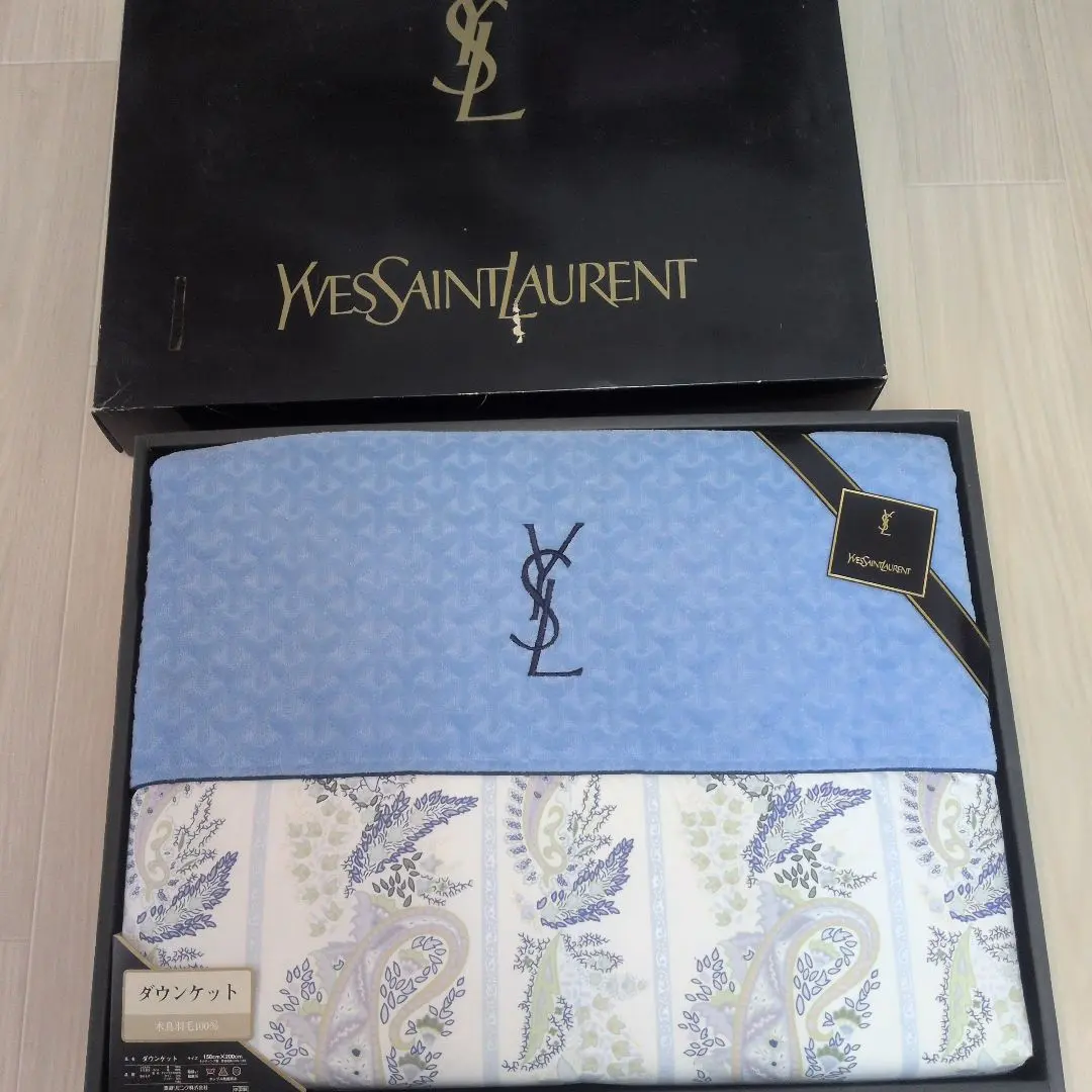 2026年最新】イヴサンローラン ダウンケットの人気アイテム - メルカリ