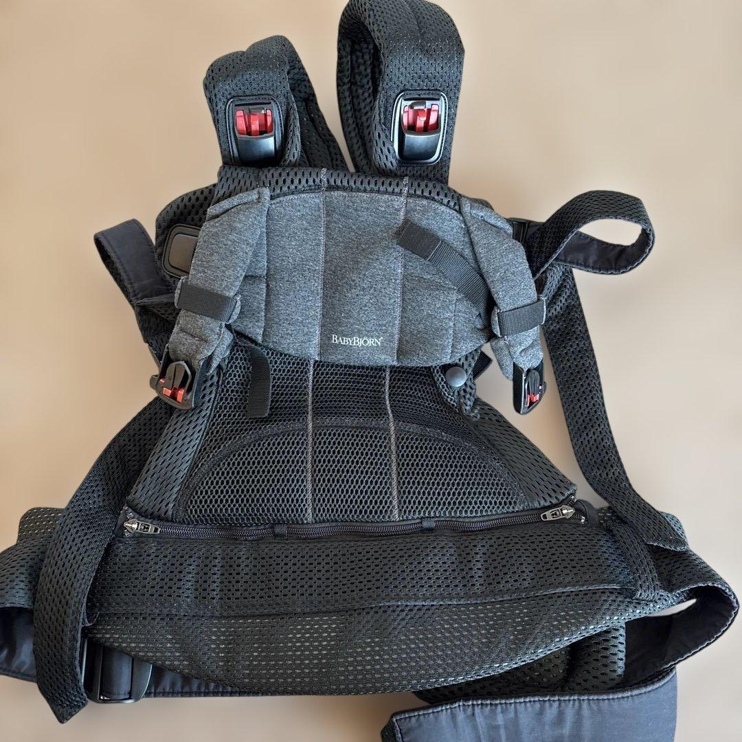 BABYBJÖRN 抱っこ紐 メッシュ ブラック 楽天市場】ベビービョルン 抱っこ紐 MOVE エアリーメッシュ ブラック