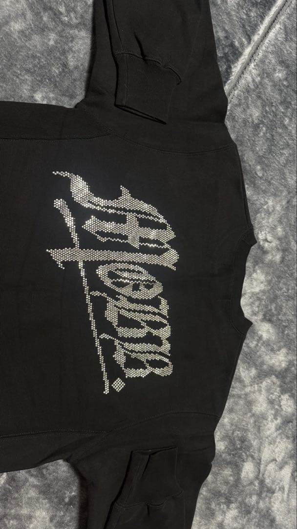 MOBBキラキラブラック クルーネック トレーナー - メルカリ