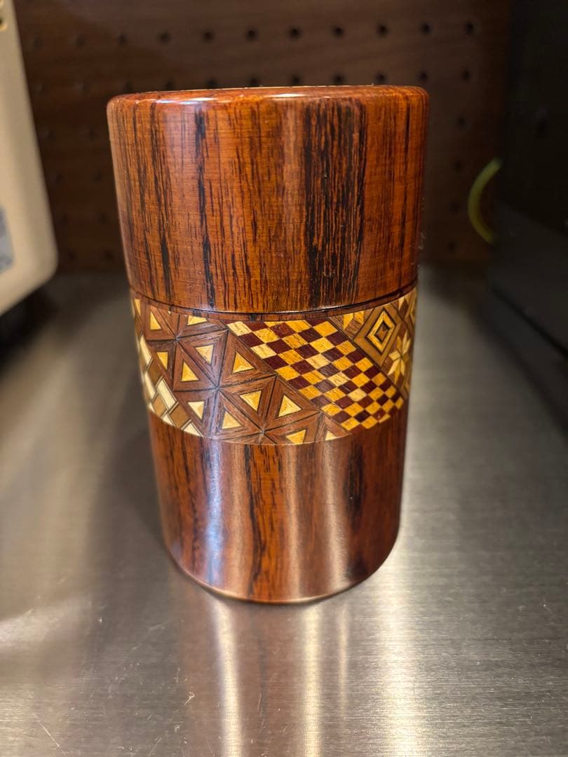 箱根寄木細工 木製円筒形茶筒 - メルカリ