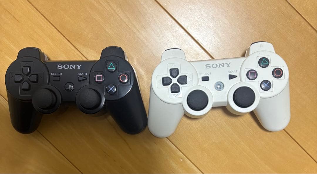 PS3 コントローラー 黒 白 セットジャンク品 - メルカリ