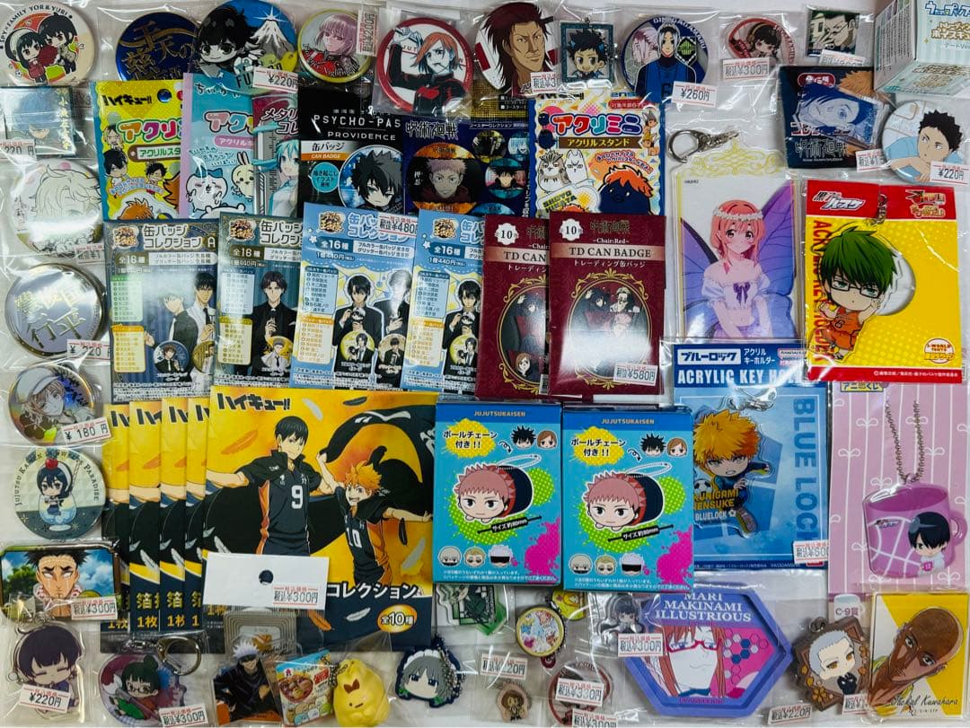 アニメグッズ 雑貨 まとめ売り 120サイズ ノンジャンル 大量200点以上