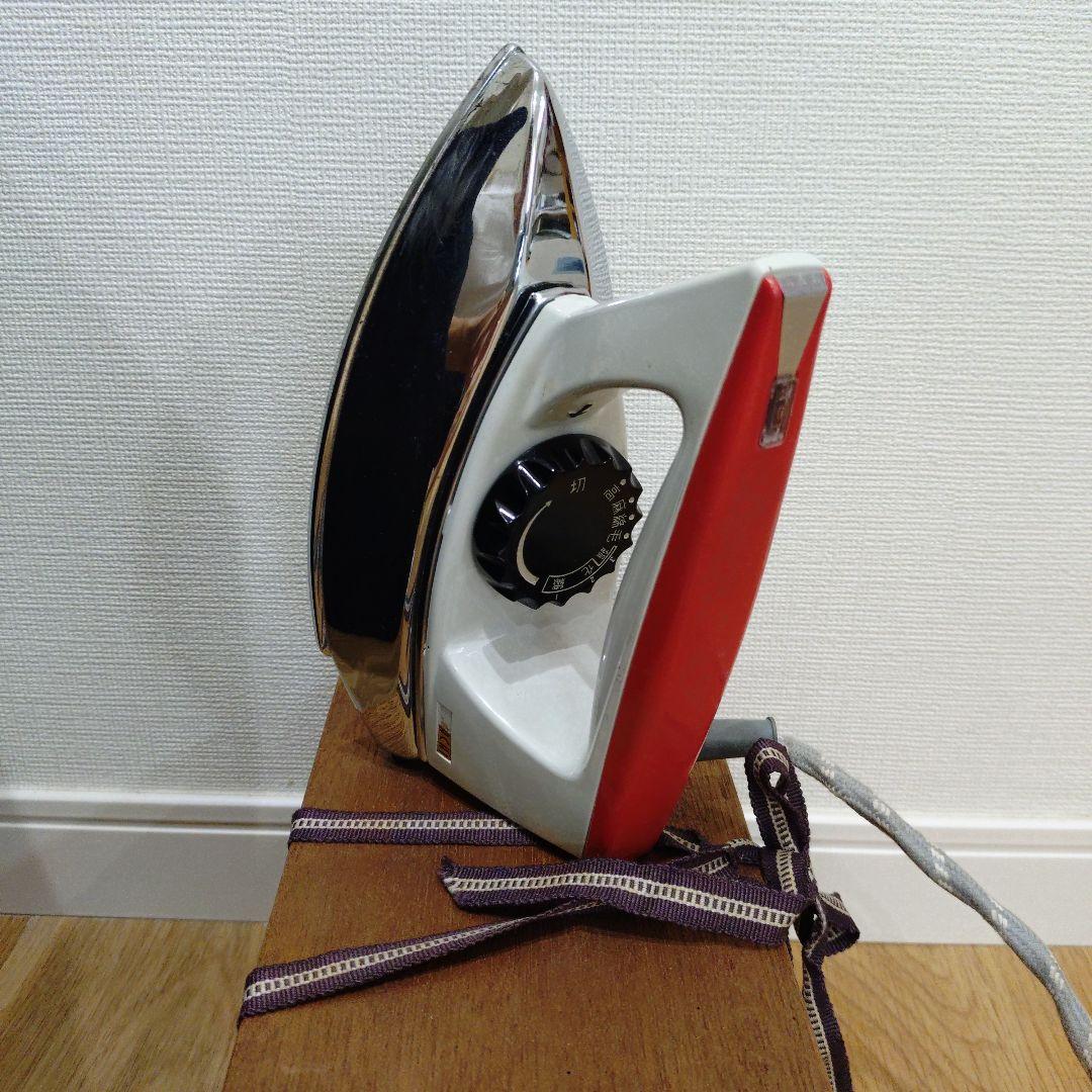 50年前のものですが使えます！レトロ 木箱・説明書付日立自動アイロン