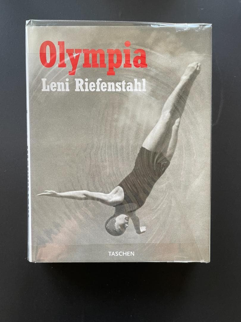 Riefenstahl Olympia 英語版 Riefenstahl Olympia: Riefenstahl, Leni: 9783822819456: Amazon.com