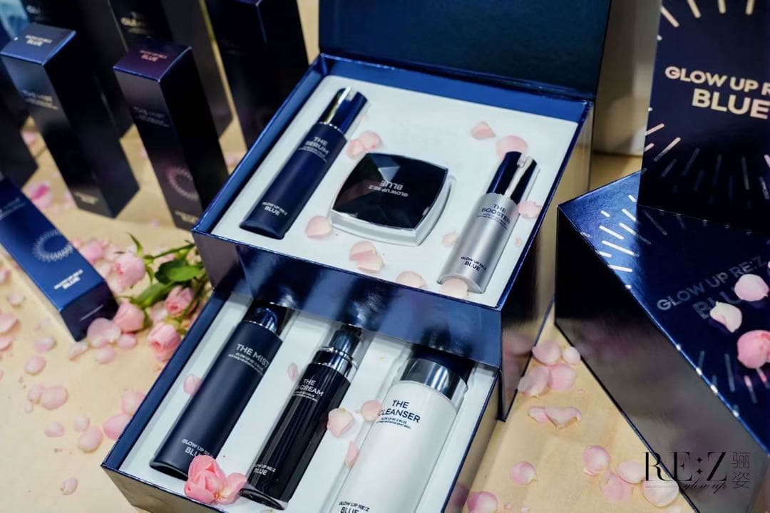 GLOW UP RE:Z BLUE スキンケアセット GLOW UP Re:Z BLUE SET - メルカリ