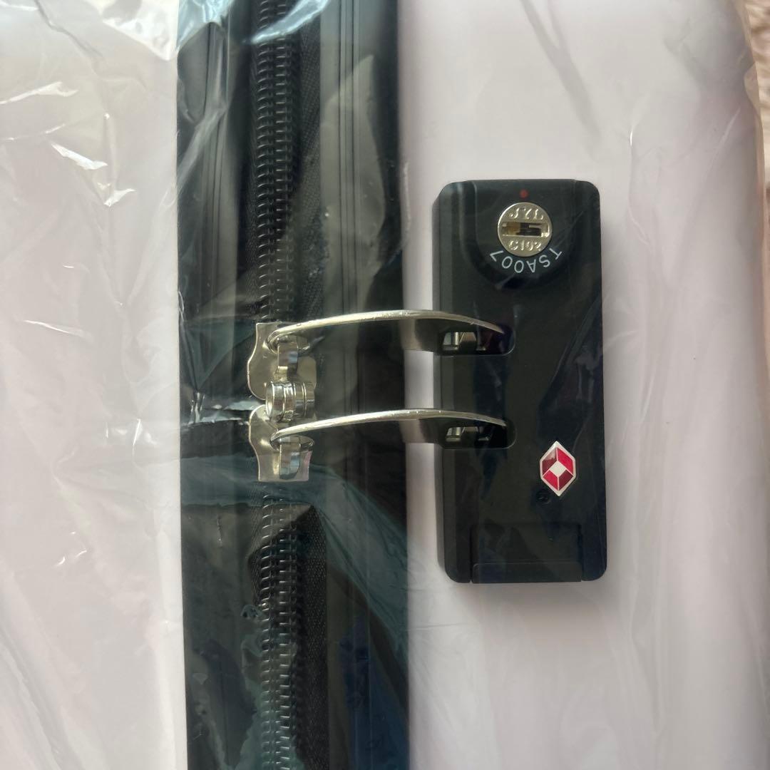 mikko × サンリオ 一番くじ キャリーケース - メルカリ