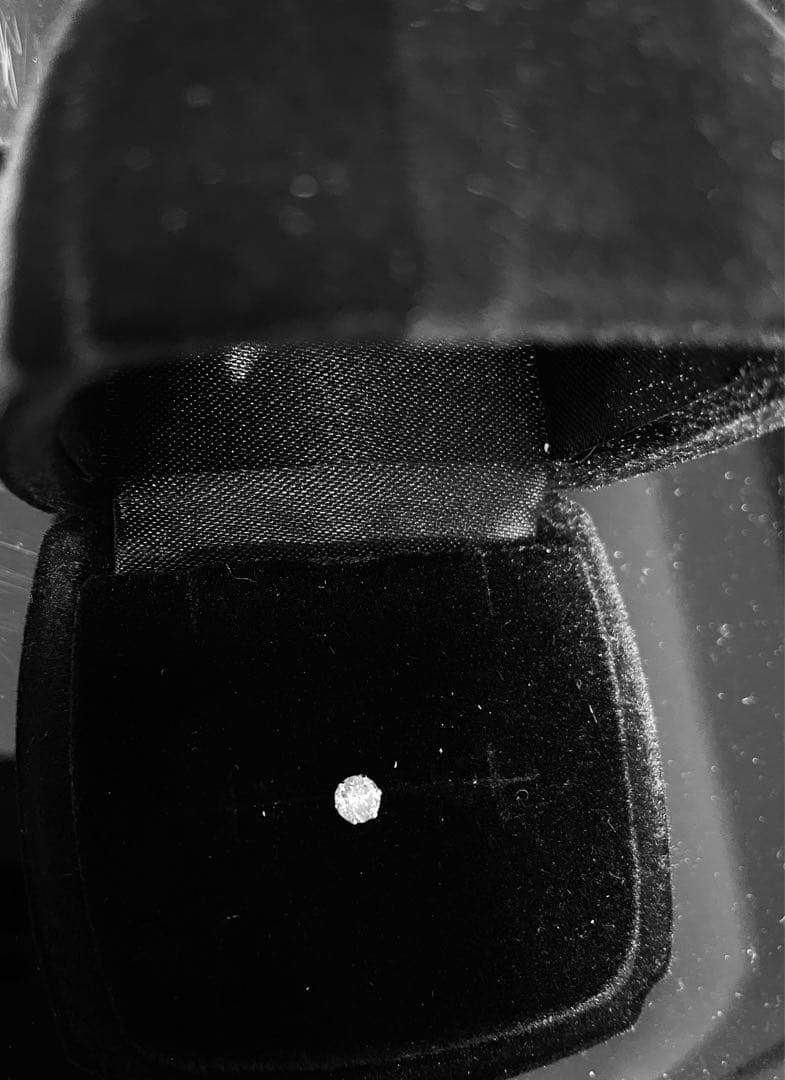 PT900ダイヤモンドピアス 0.15ct 片耳用 一粒 無色透明