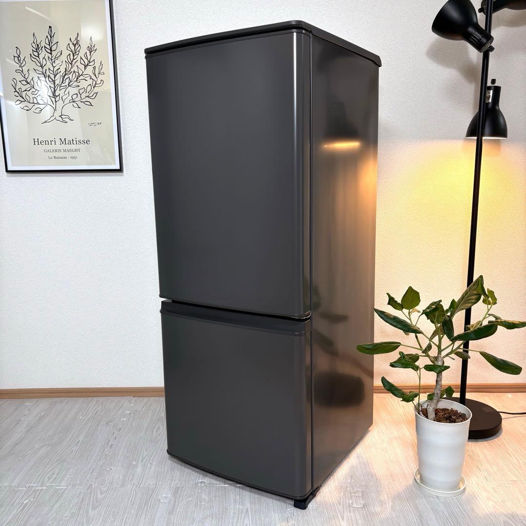 2024 冷蔵庫 一人暮らし 単身用 小型 保証付 送料無料 三菱 未使用に近い 2024年 冷蔵庫 一人暮らし 単身用 小型 3ヶ月保証送料無料 三菱 美品