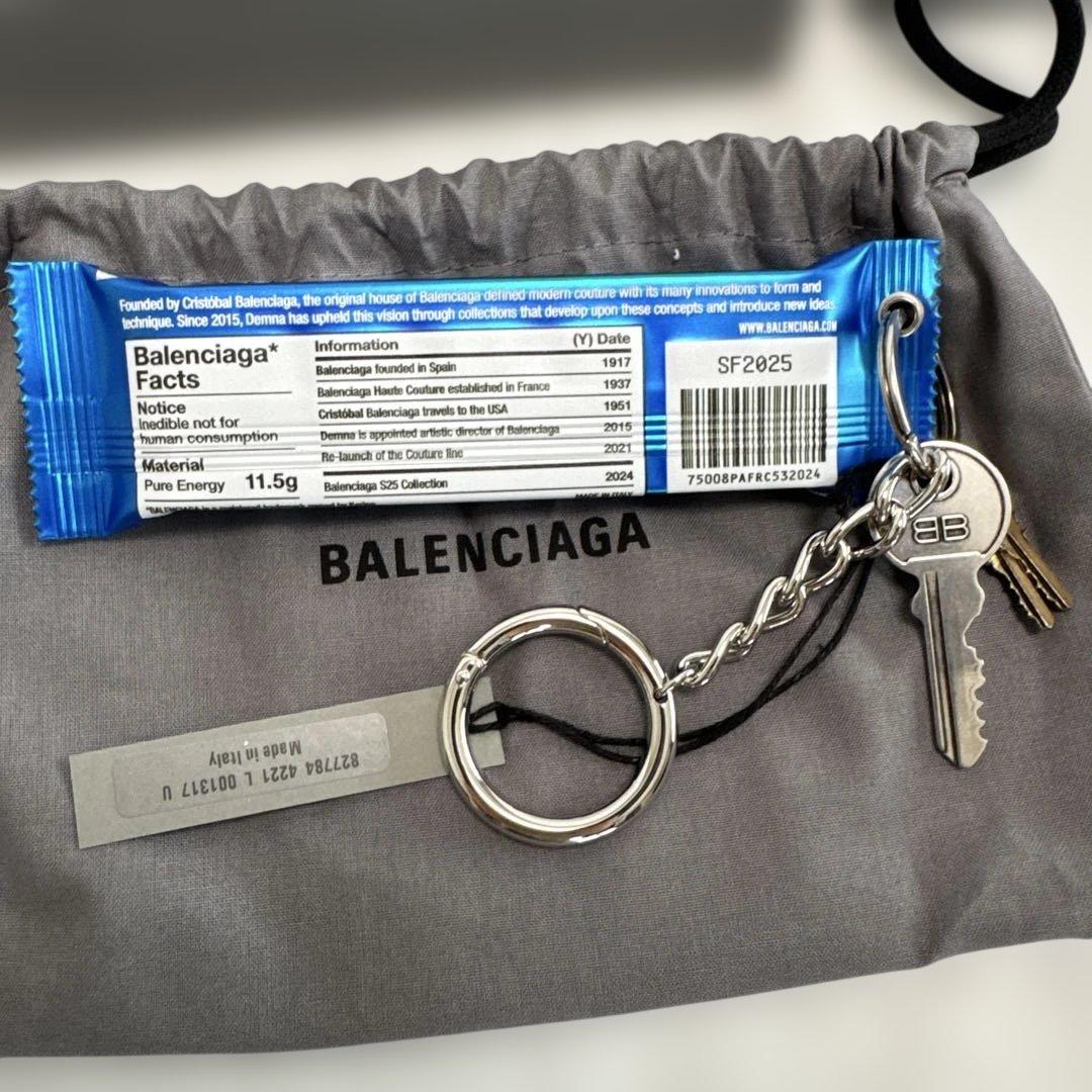 BALENCIAGA キーリング Energy Bar チャーム - メルカリ