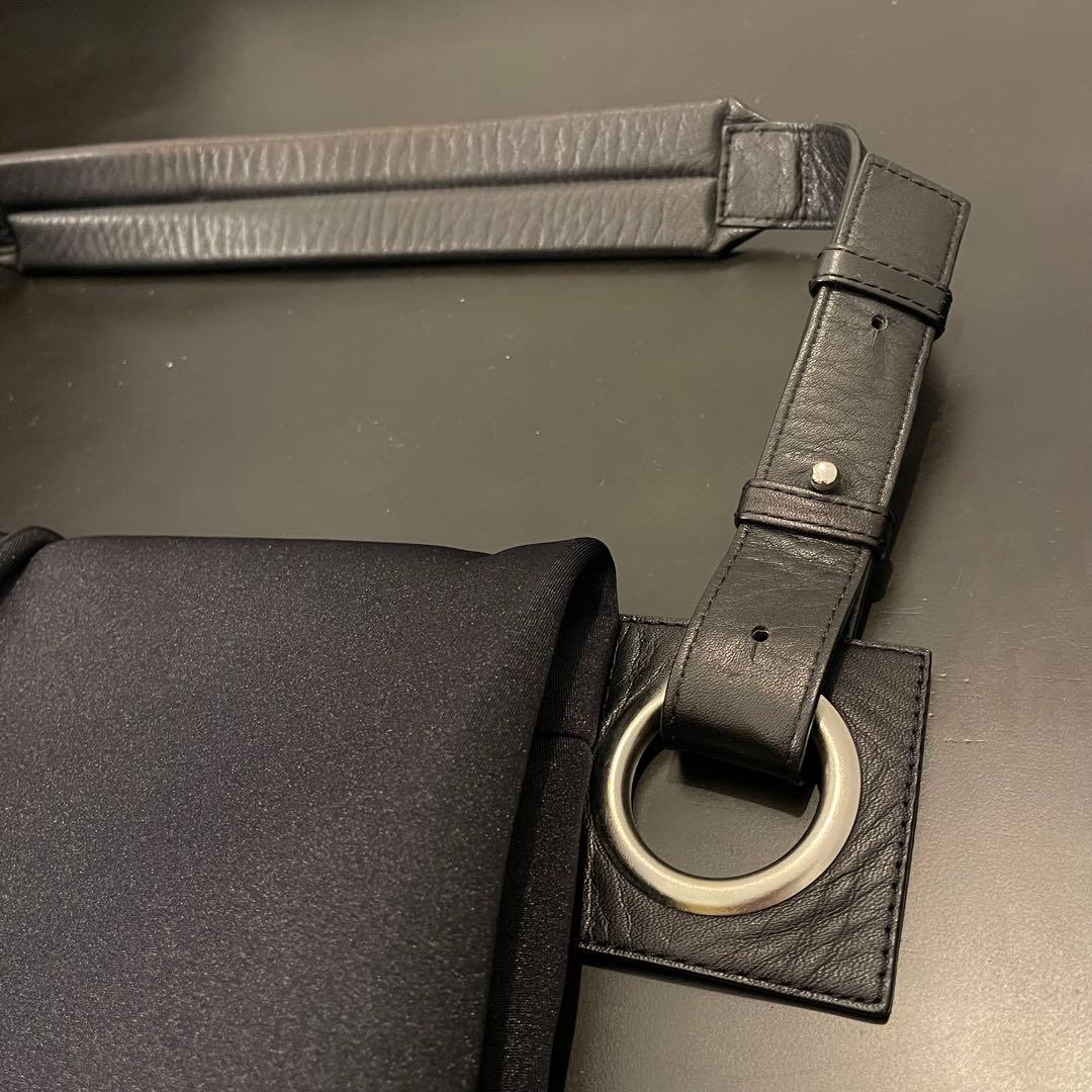 美品　hatomeボディバッグLサイズ　kawa-kawa