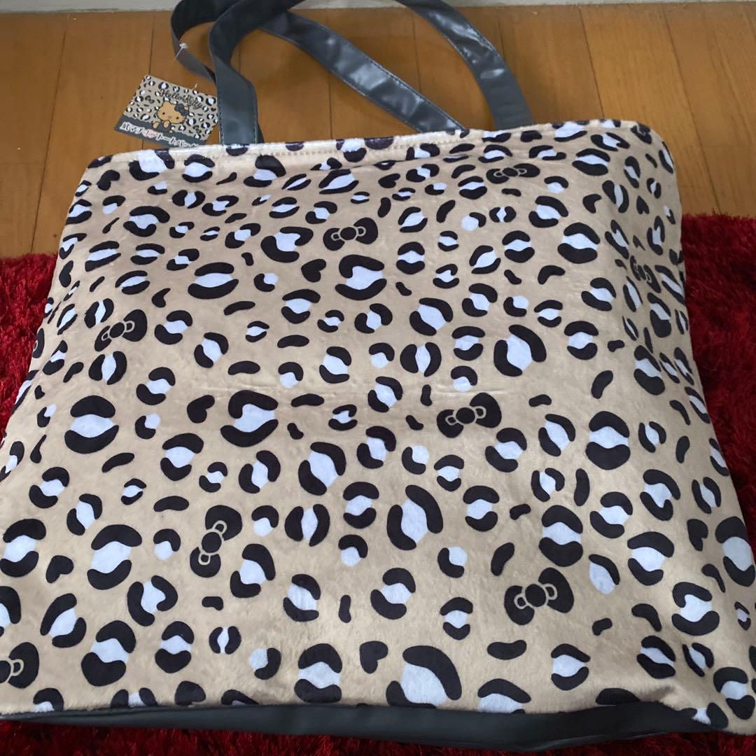 サンリオ キティ ギャル ヒョウ柄 キーケース ぬいぐるみ バッグ 保冷