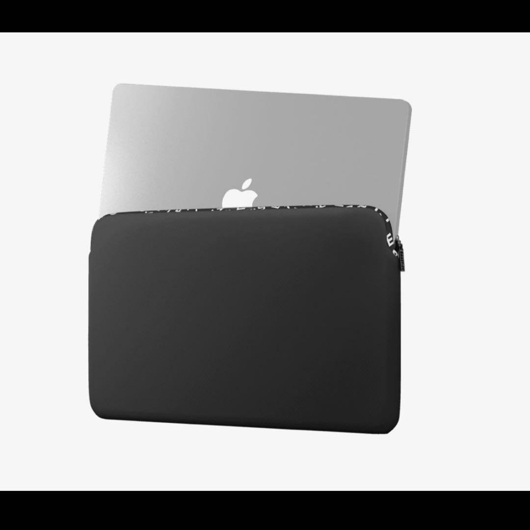 ちいかわ Casetify コラボ PCケース laptop - メルカリ