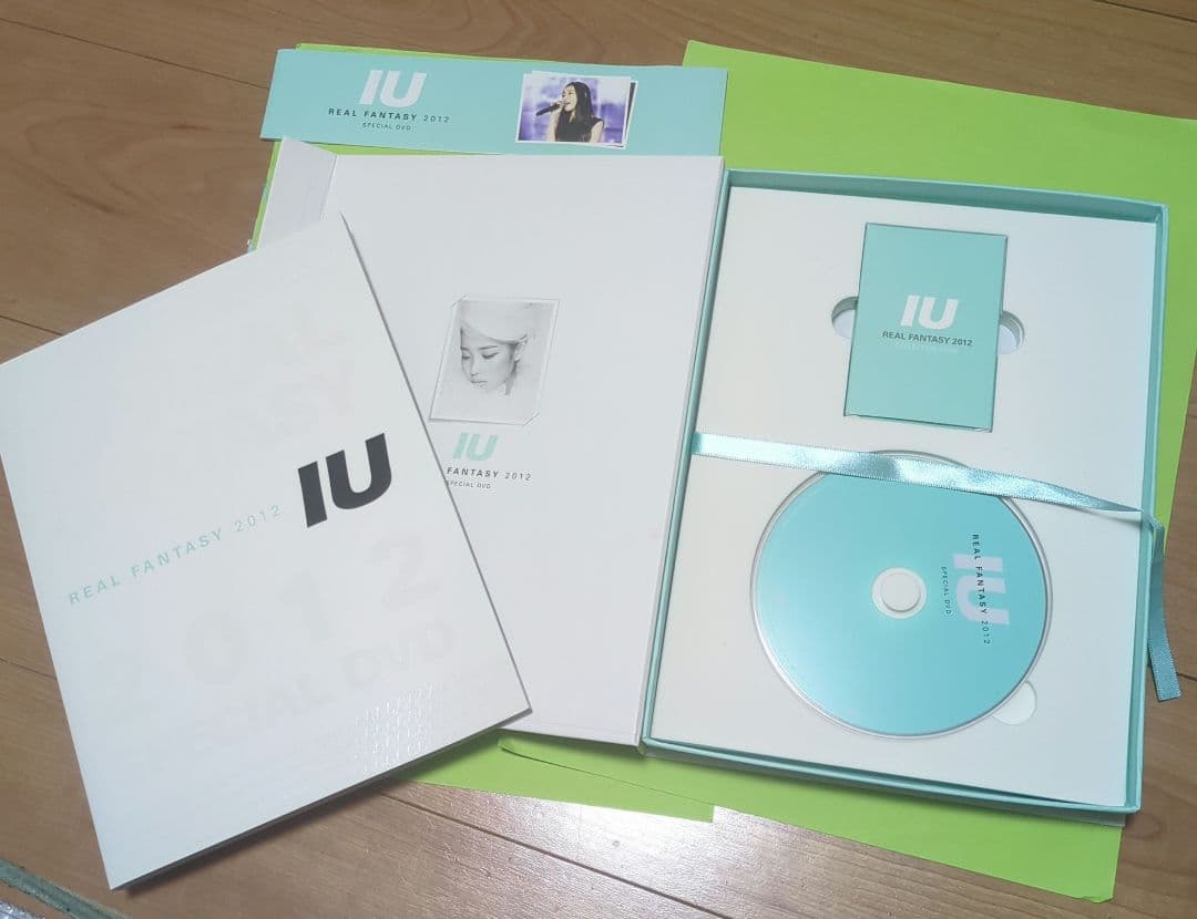 IU Real Fantasy 2012 Special (DVD+写真集)